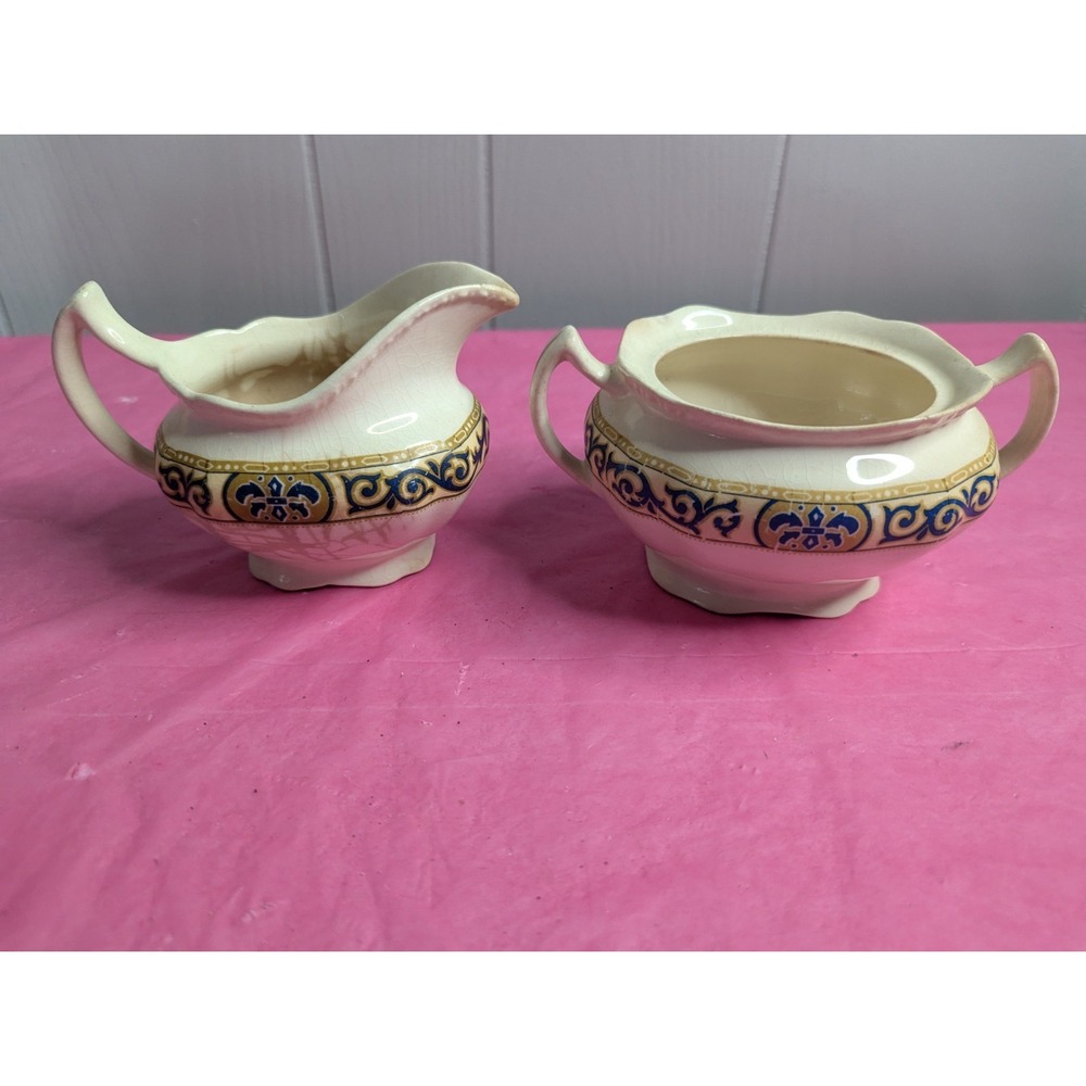 Harker Creamer & sugar bowl from Killingers‎ Grocery vintage blue gold design